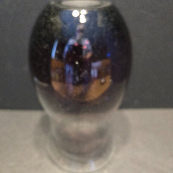 VINTAGE EGGPLANT PURPLE AND CLEAR, CONTROLED BUBBLE, HAND BLOWN VASE. - Picture 6 of 10